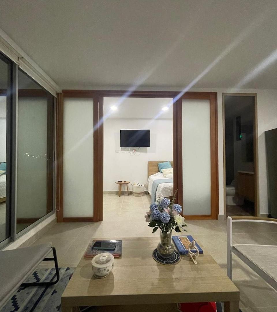 En Cartagena, Cerca A La Playa, Serena Del Mar, Acogedor Y Moderno Apartamento