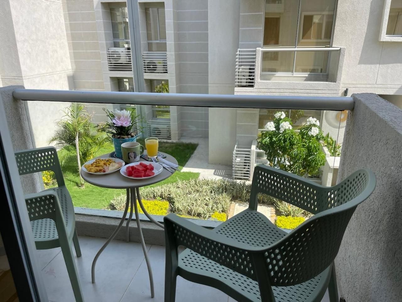 En Cartagena, Cerca A La Playa, Serena Del Mar, Acogedor Y Moderno Apartamento Cartagena