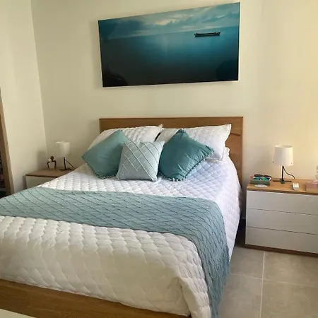 En Cartagena, Cerca A La Playa, Serena Del Mar, Acogedor Y Moderno Cartagena